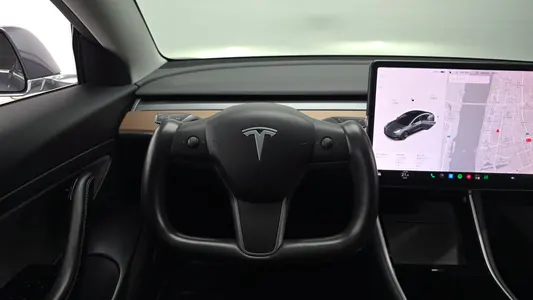Tesla 3 RWD 2020 13