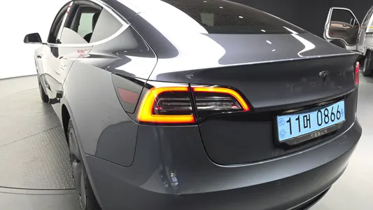 Tesla 3 RWD 2020 23