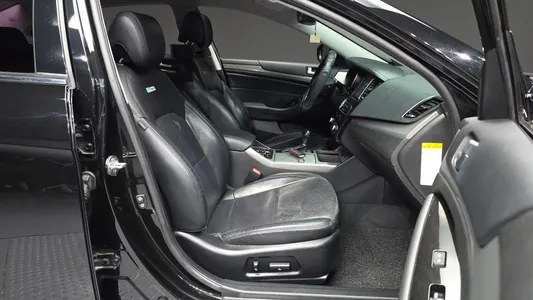 Kia K7 700h 2014 11