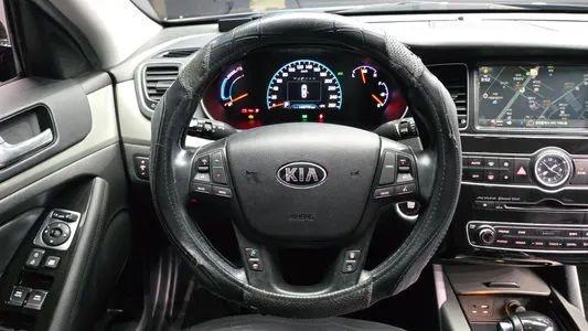 Kia K7 700h 2014 13