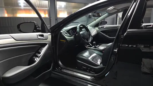 Kia K7 700h 2014 10