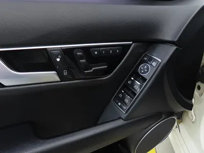 Mercedes-Benz C-Class W204 C200 CGI 2012 8
