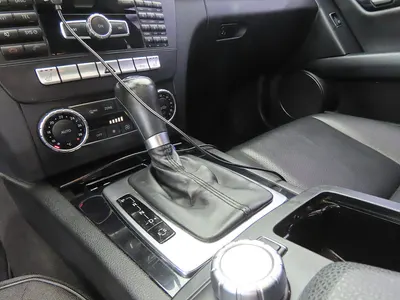 Mercedes-Benz C-Class W204 C200 CGI 2012 11