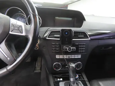 Mercedes-Benz C-Class W204 C200 CGI 2012 10