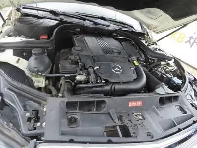 Mercedes-Benz C-Class W204 C200 CGI 2012 19