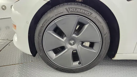Tesla 3 AWD 2022 5