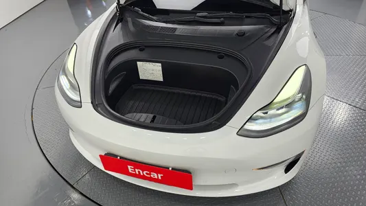 Tesla 3 AWD 2022 6