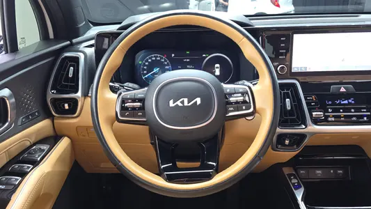Kia 4 HEV 1.6 2WD 2023 13
