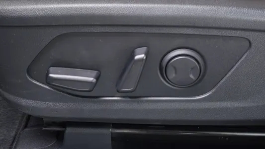 Kia 4 HEV 1.6 2WD 2023 31