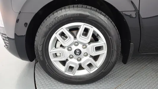 Hyundai Staria L3.5 5 2025 5