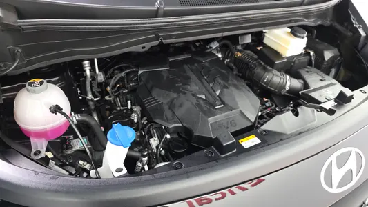 Hyundai Staria L3.5 5 2025 6