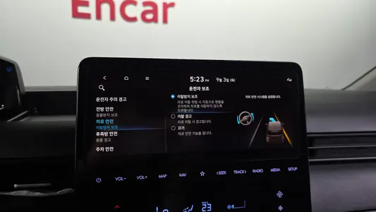 Hyundai Staria L3.5 5 2025 18