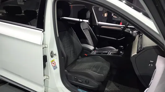 Volkswagen GT(B8) 2.0 TDI 2021 26