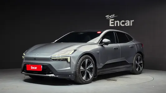 Polestar 4 2025