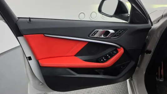 BMW 1 Series (F40) 120i M 2021 24