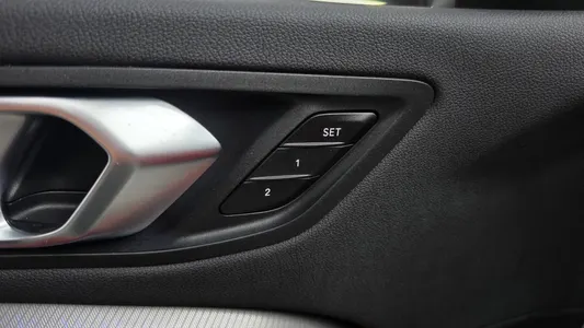 BMW 1 Series (F40) 120i M 2021 34
