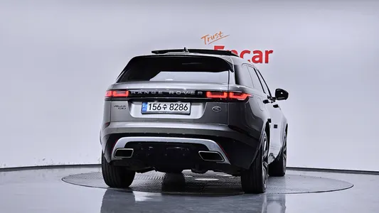 Land Rover 레인지로버 벨라 3.0 D300 R- HSE 2018 4