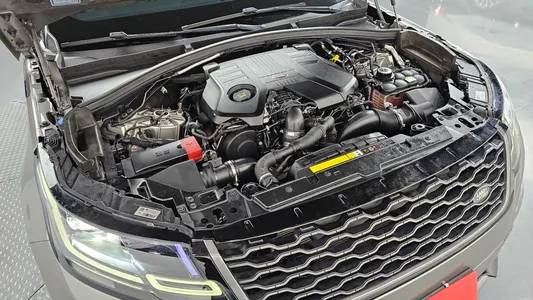 Land Rover 레인지로버 벨라 3.0 D300 R- HSE 2018 6