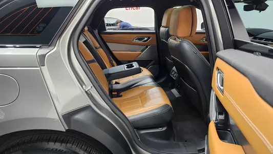 Land Rover 레인지로버 벨라 3.0 D300 R- HSE 2018 11