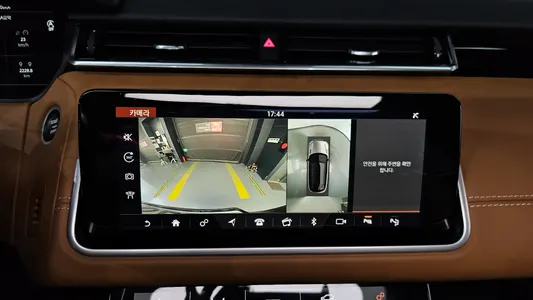 Land Rover 레인지로버 벨라 3.0 D300 R- HSE 2018 13