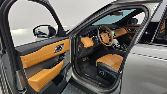 Land Rover 레인지로버 벨라 3.0 D300 R- HSE 2018 10
