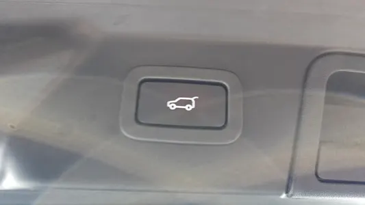 Land Rover 레인지로버 벨라 3.0 D300 R- HSE 2018 16