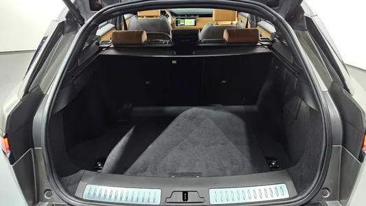 Land Rover 레인지로버 벨라 3.0 D300 R- HSE 2018 17