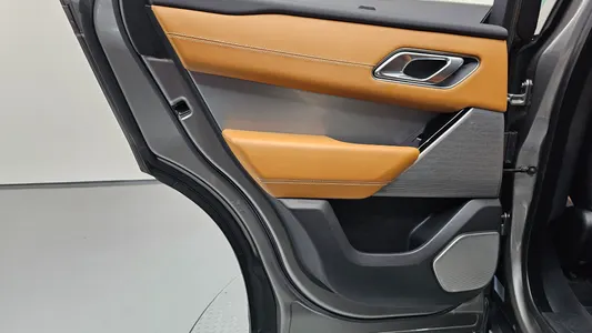 Land Rover 레인지로버 벨라 3.0 D300 R- HSE 2018 25