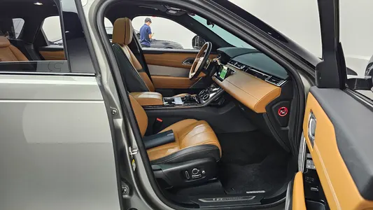 Land Rover 레인지로버 벨라 3.0 D300 R- HSE 2018 26