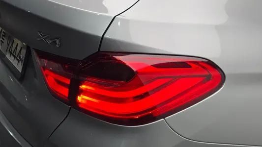 BMW X4 (F26) xDrive20d 2015 23