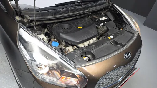 Kia 카렌스 2.0 LPi 2013 6