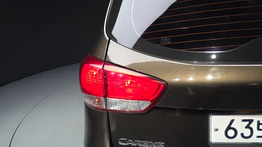 Kia 카렌스 2.0 LPi 2013 23