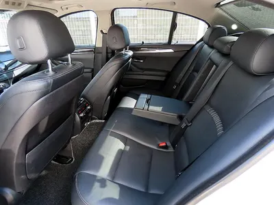 BMW 5 Series (F10) 528i 2014 6