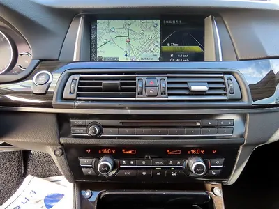 BMW 5 Series (F10) 528i 2014 14