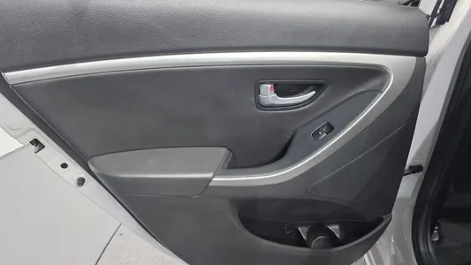 Hyundai i30() 1.6 GDI PYL 2013 25