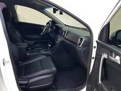 Kia 4 1.7 2WD 2016 14