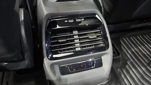 Volkswagen ID.4 2023 31