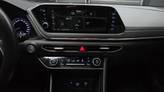 Hyundai (DN8) 2.0 2019 14