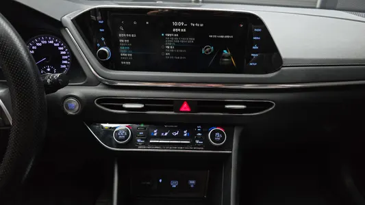 Hyundai (DN8) 2.0 2019 16