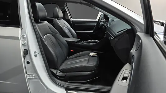 Hyundai (DN8) 2.0 2019 26