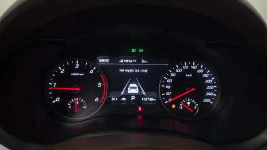 Kia Stinger 2.2 AWD 2019 8