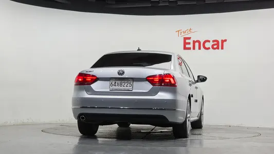 Volkswagen 파사트 2.5 2014 4