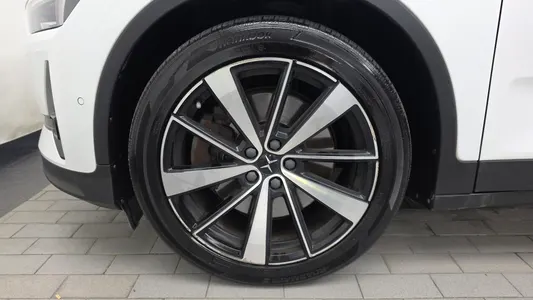 Polestar 2 2022 5