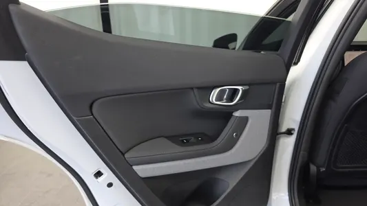 Polestar 2 2022 25