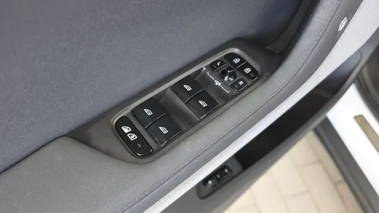 Polestar 2 2022 33
