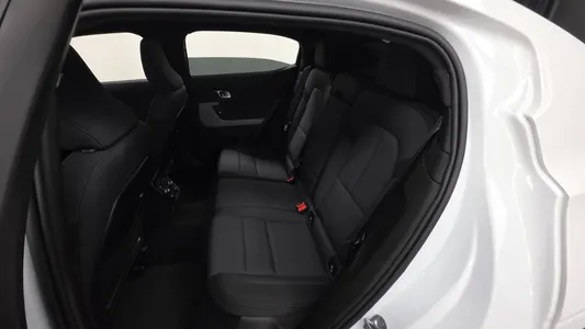 Polestar 2 2022 28
