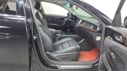 Kia K7 2019 11