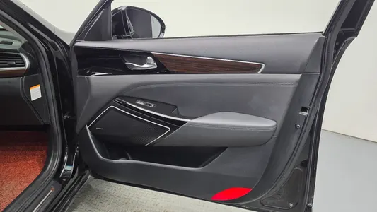 Kia K7 2019 24