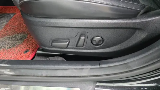 Kia K7 2019 33