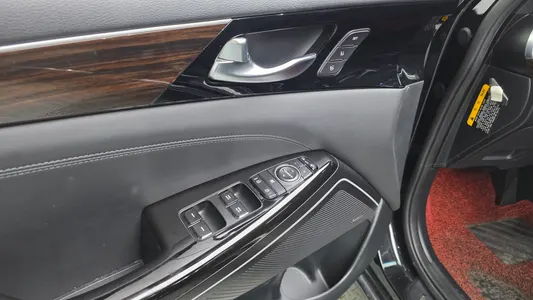 Kia K7 2019 37